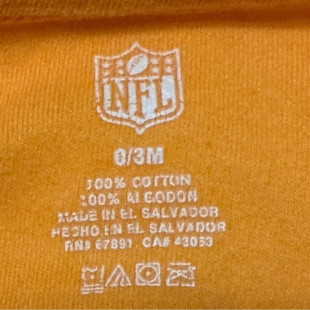 Pittsburgh Steelers Six Piece Baby Bundle 0-3 Months, EUC - Picture 12 of 16